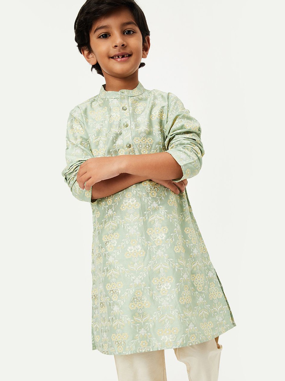 

max Boys Floral Printed Mandarin Collar Thread Work Straight Kurta, Green