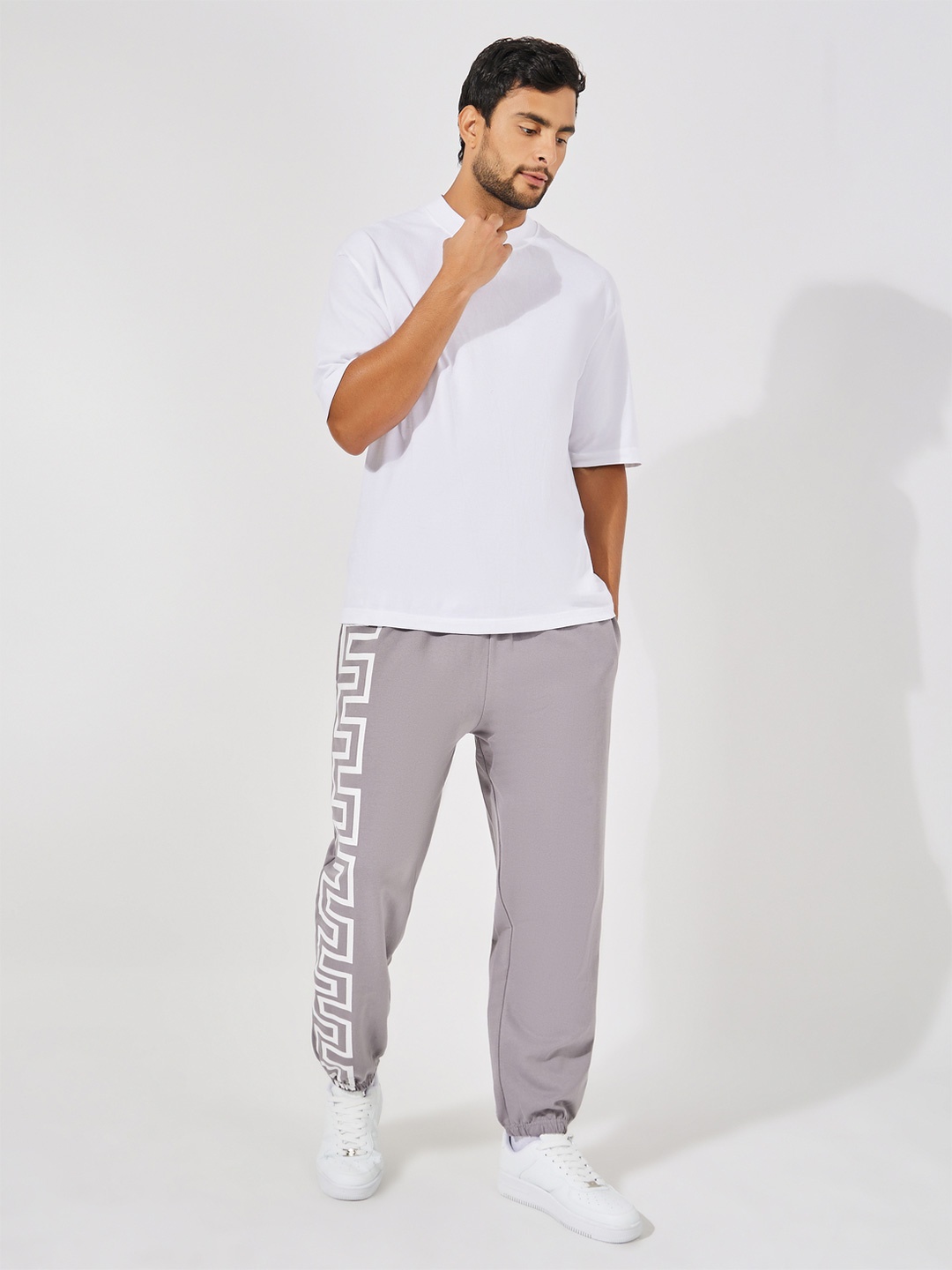 

Styli Men Enlarged Printed Relaxed Fit Jogger, Grey
