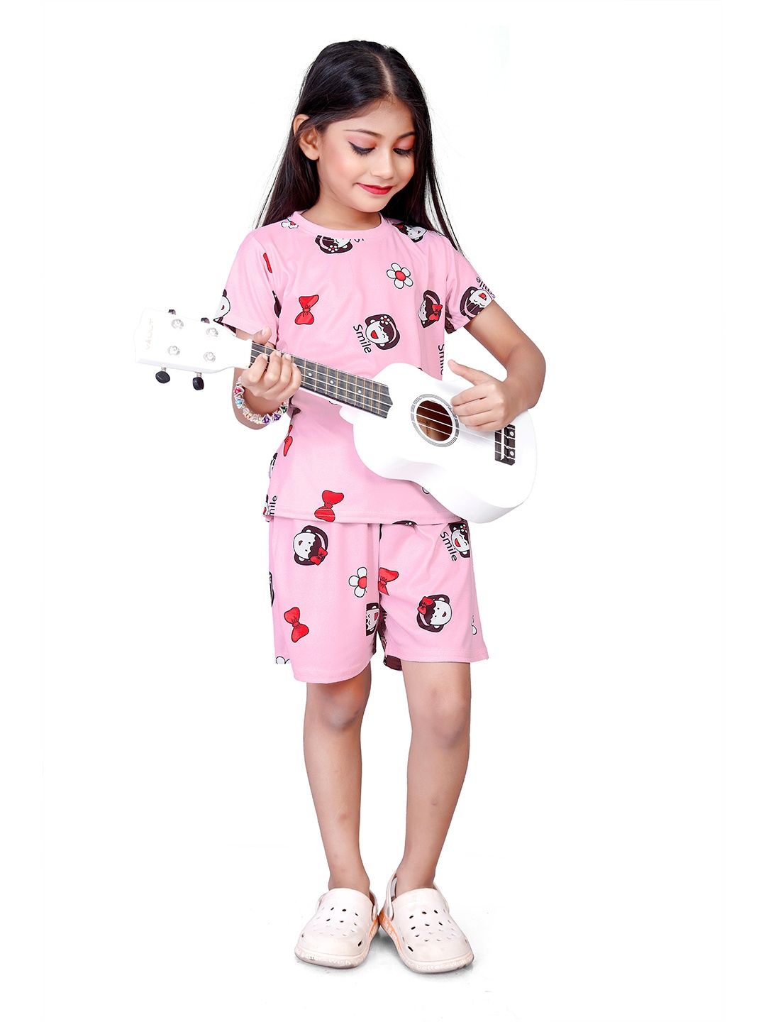 

4JSTAR Girls Printed T-Shirt and Shorts Night Suit, Pink