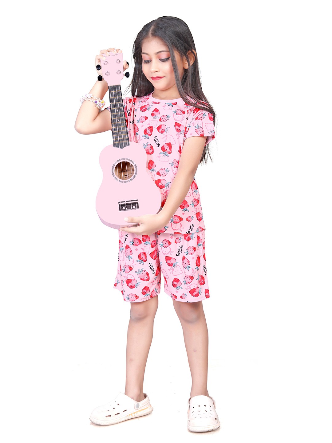 

4JSTAR Girls Graphic Printed Night suit, Pink