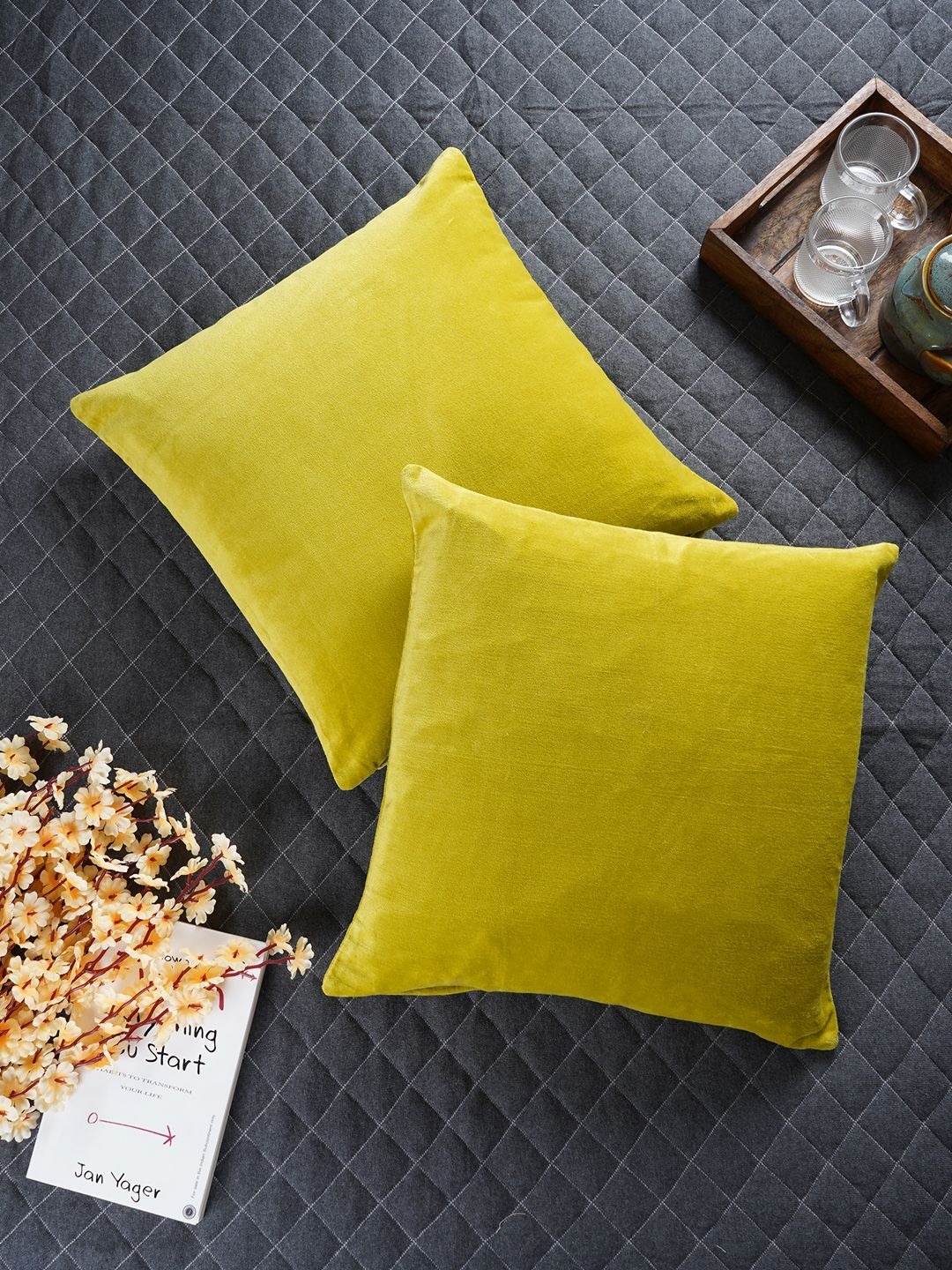 

Aura Yellow 5 Pieces Velvet Square Cushion Covers