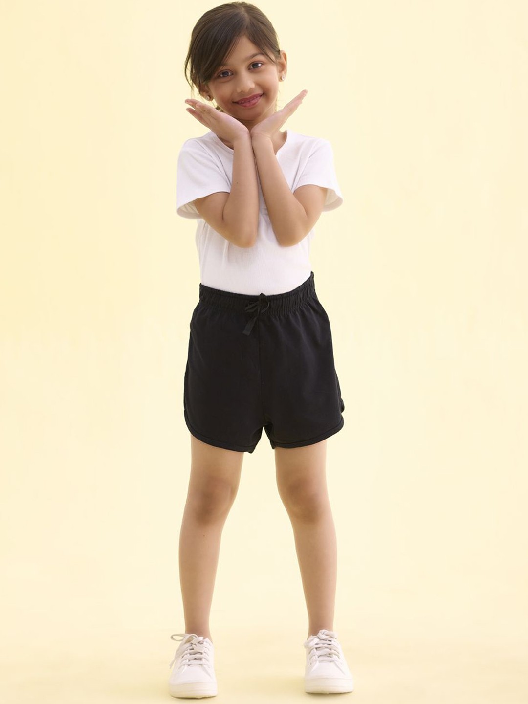

Go Colors Girls Relaxed Fit Cotton Mid Rise Shorts, Black