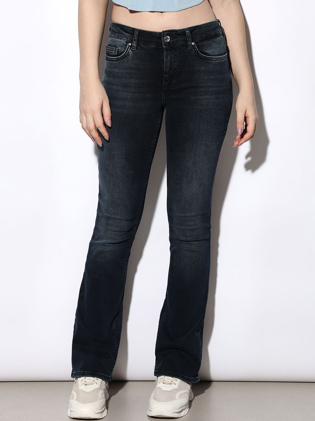 

ONLY Women Flared Slash Knee Light Fade Stretchable Jeans, Black