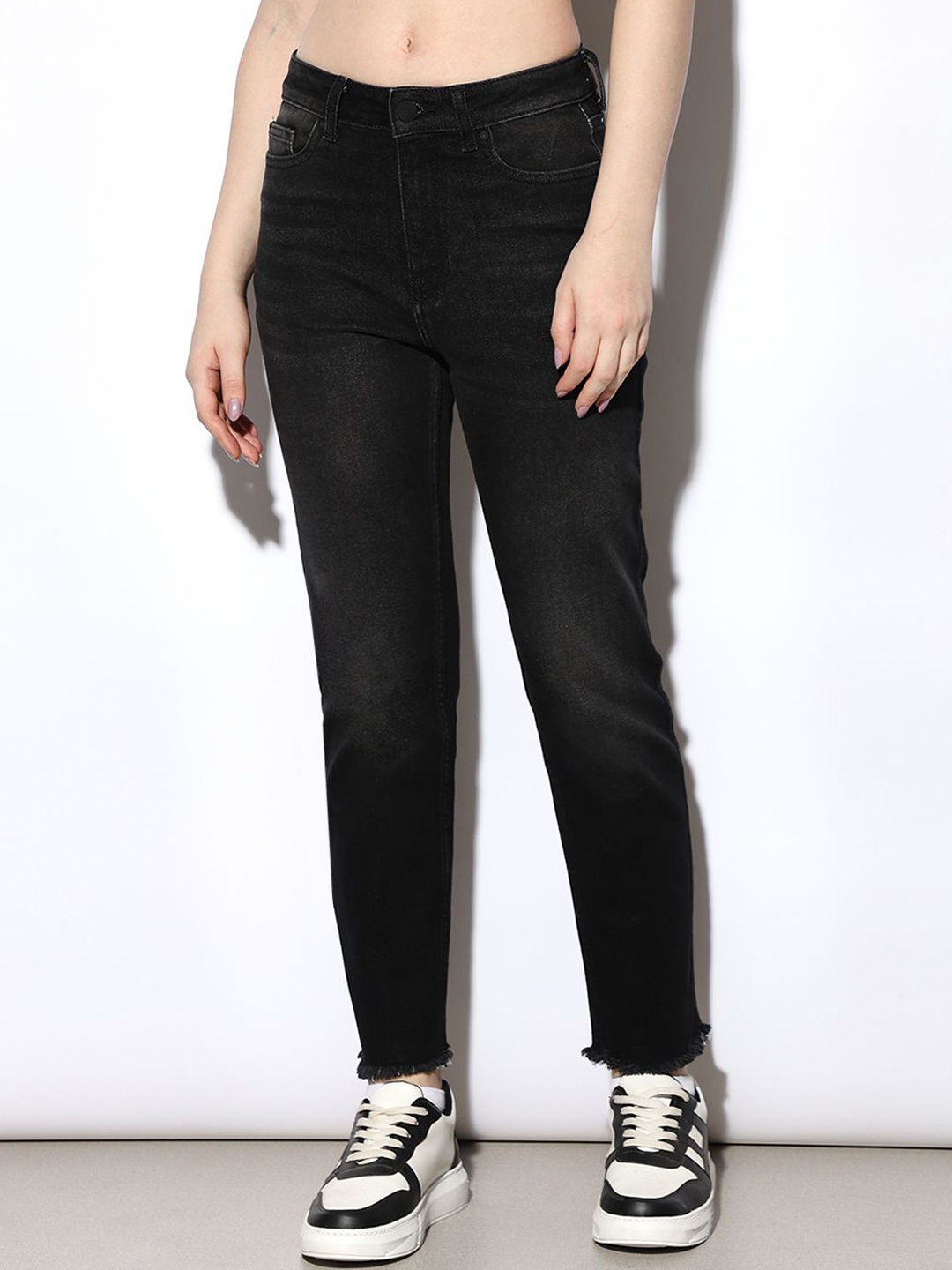 

ONLY Women Slim Fit Stretchable Jeans, Black