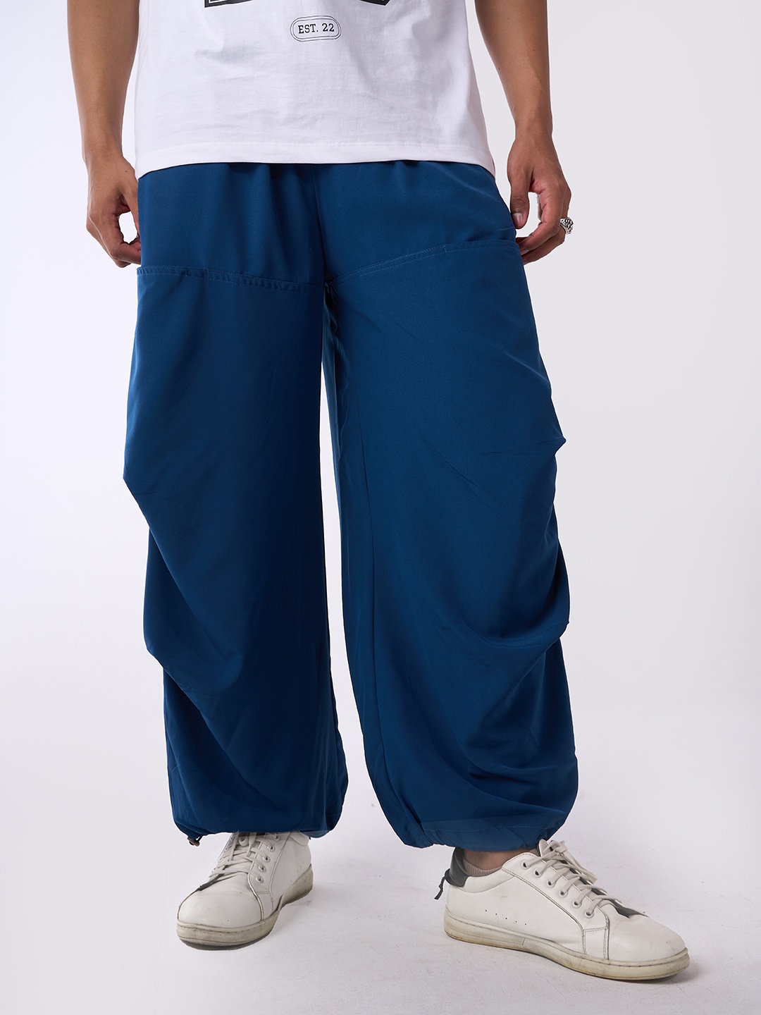 

IZF Men Loose Fit Air Parachute Pants, Blue