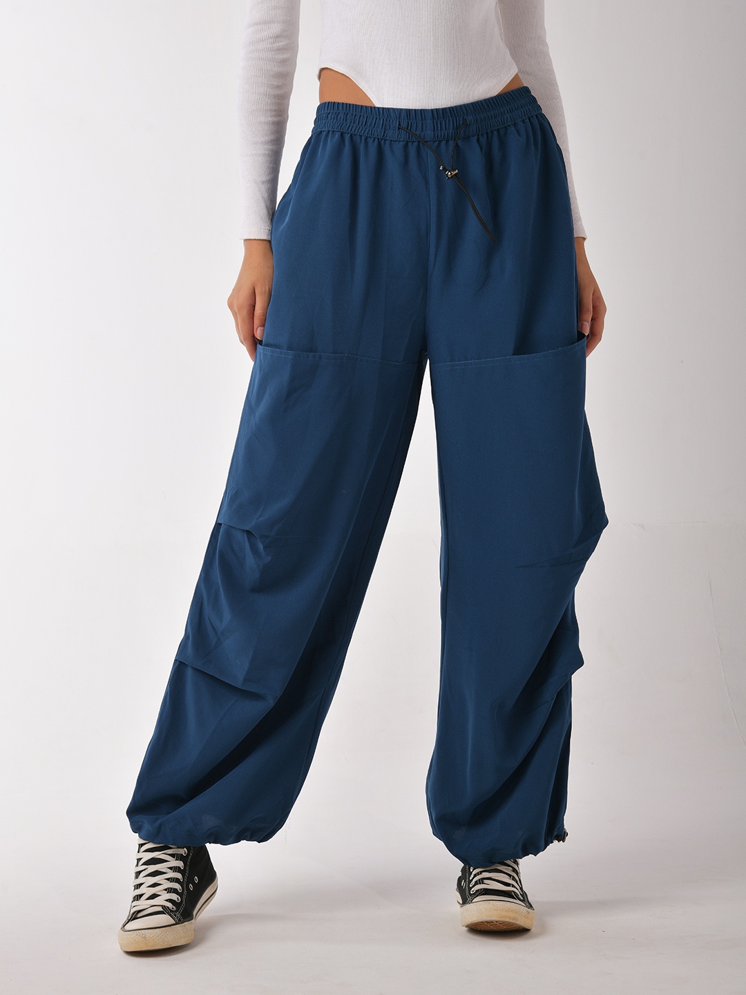 

IZF Men Loose Fit Air Parachute Pants, Blue
