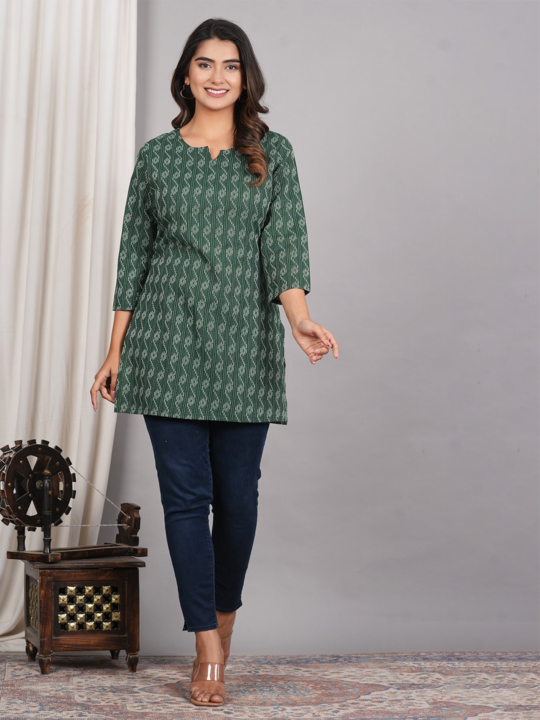 

DHANOTA Women's Cotton Ethnic Top, Olive