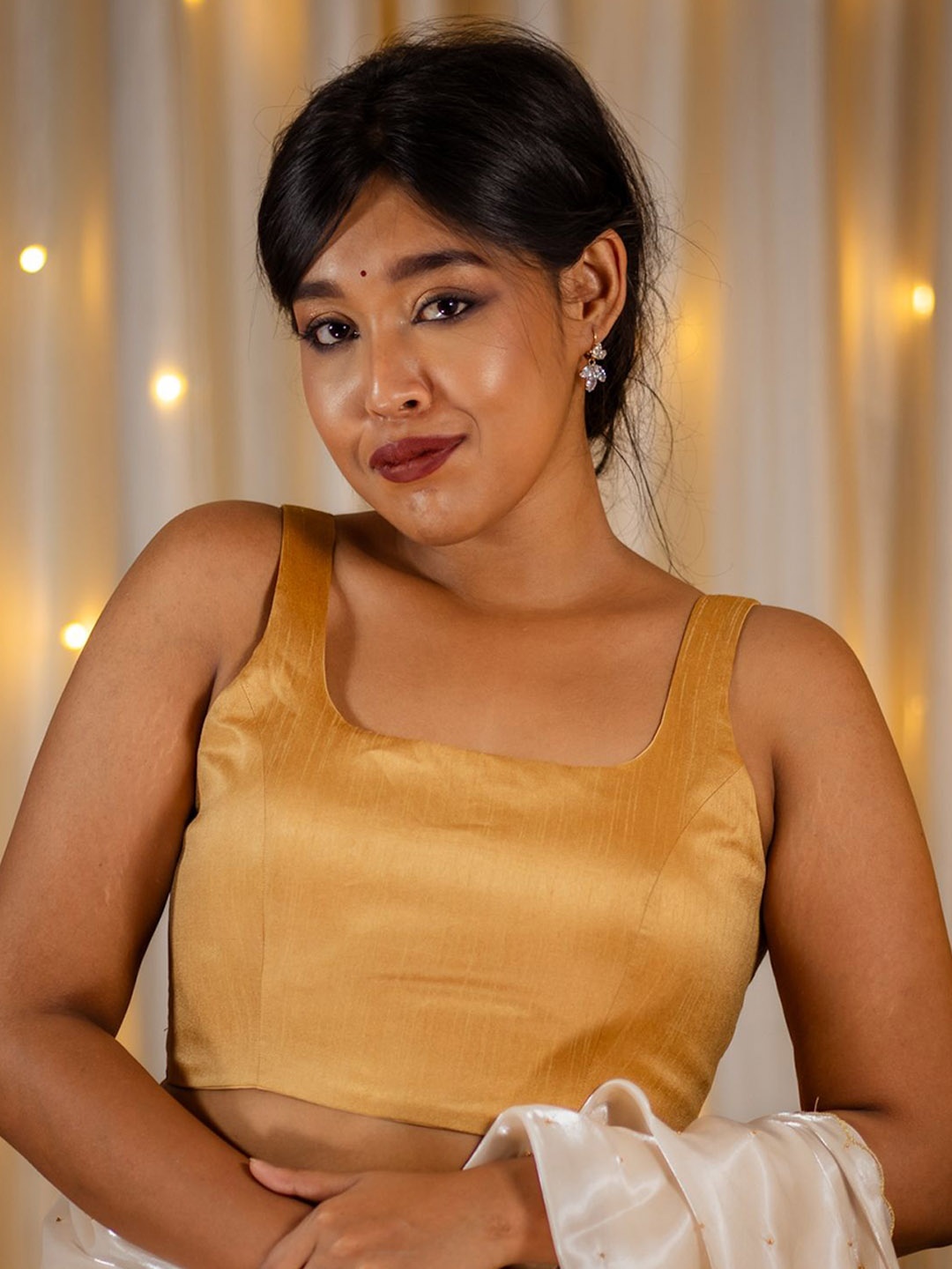 

I LOVE SAREES U Neck Sleeveless Padded Saree Blouse, Gold