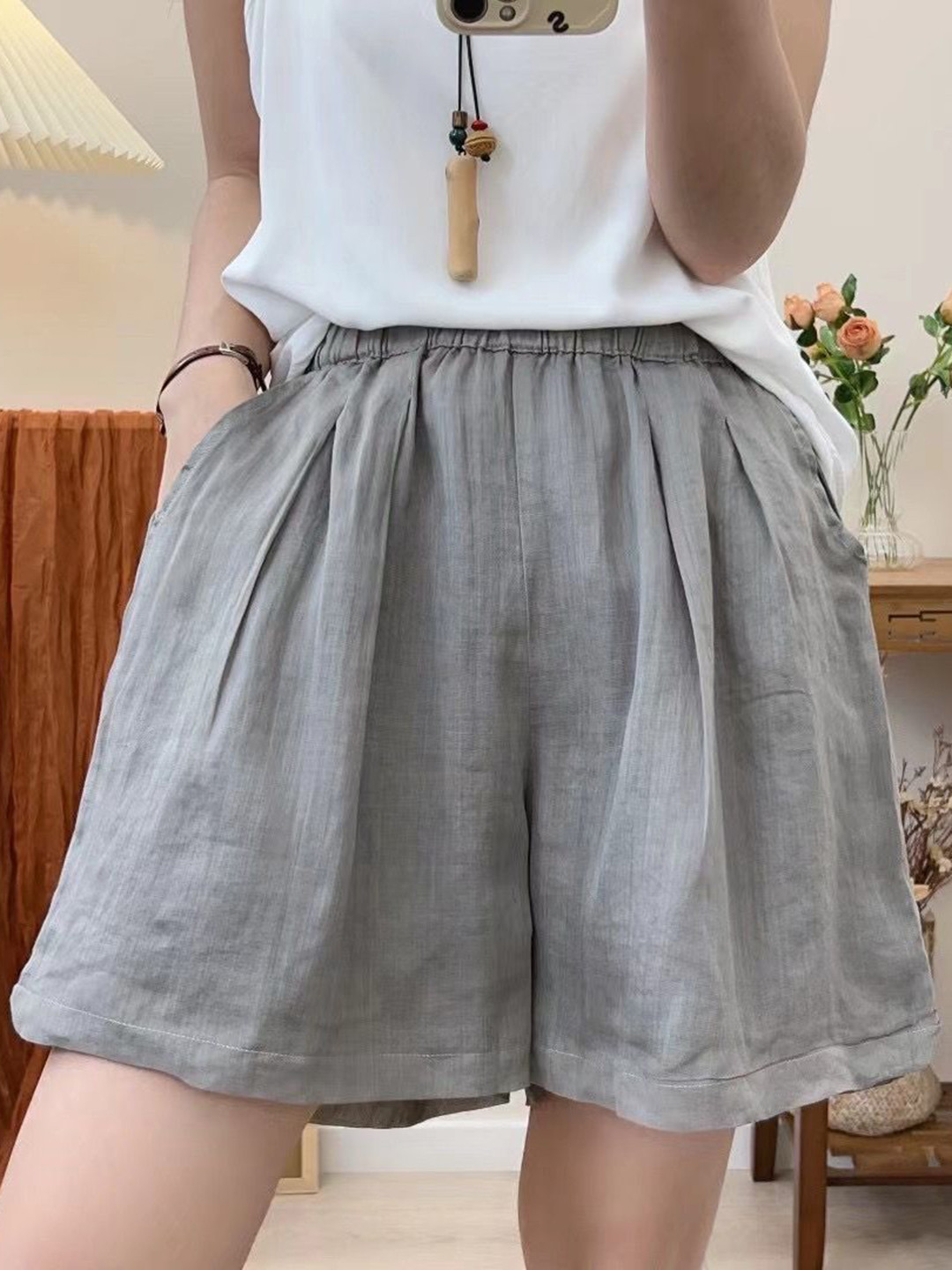 

StyleCast Women Mid-Rise Above Knee Length Shorts, Grey