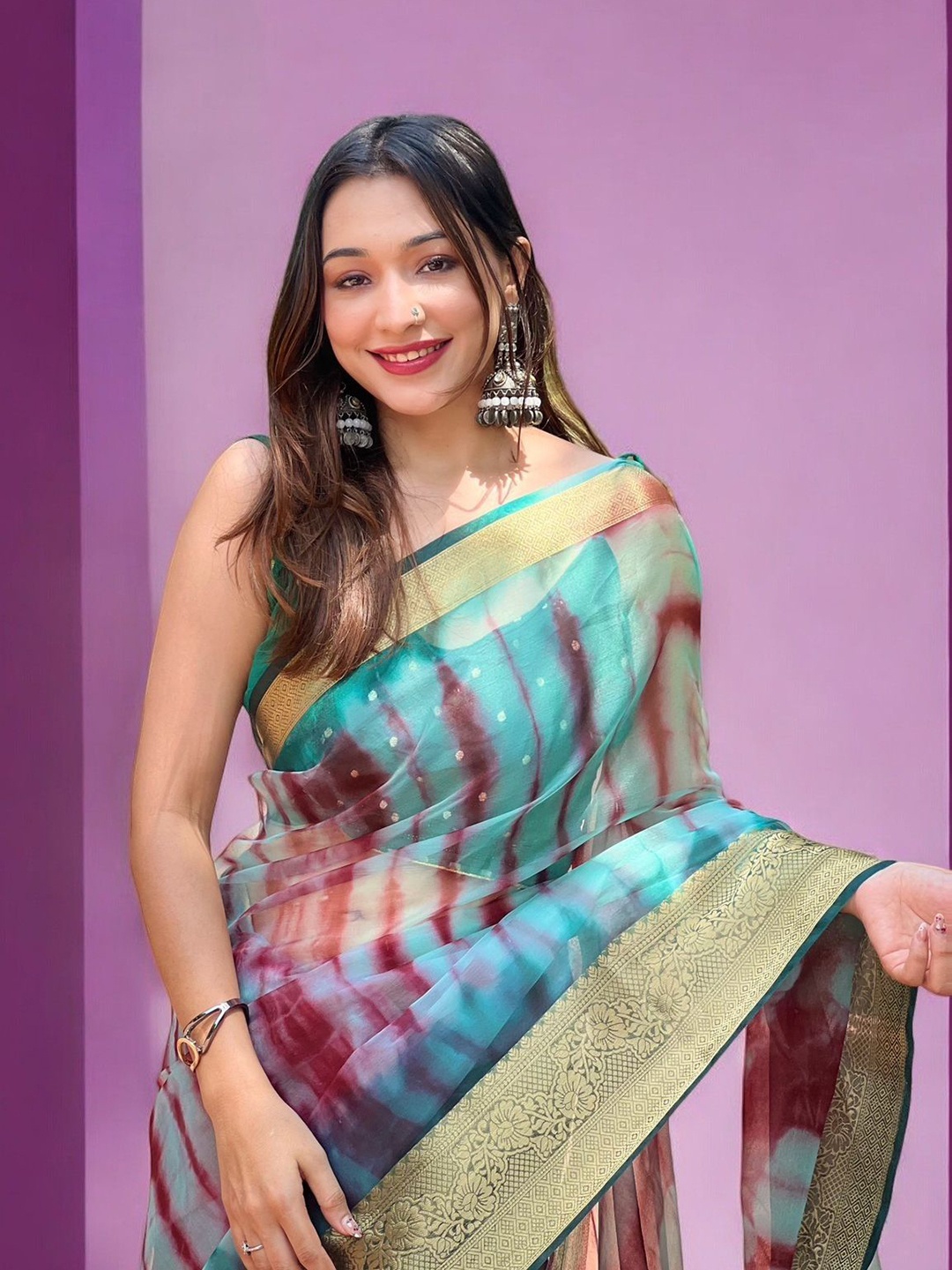 

Vastrasky Global Tie and Dye Zari Organza Saree, Blue