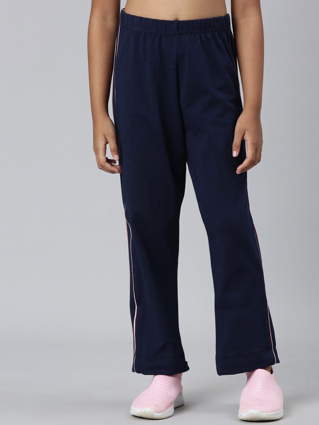 

Go Colors Girls Side Stripe Mid Rise Regular Track Pants, Navy blue