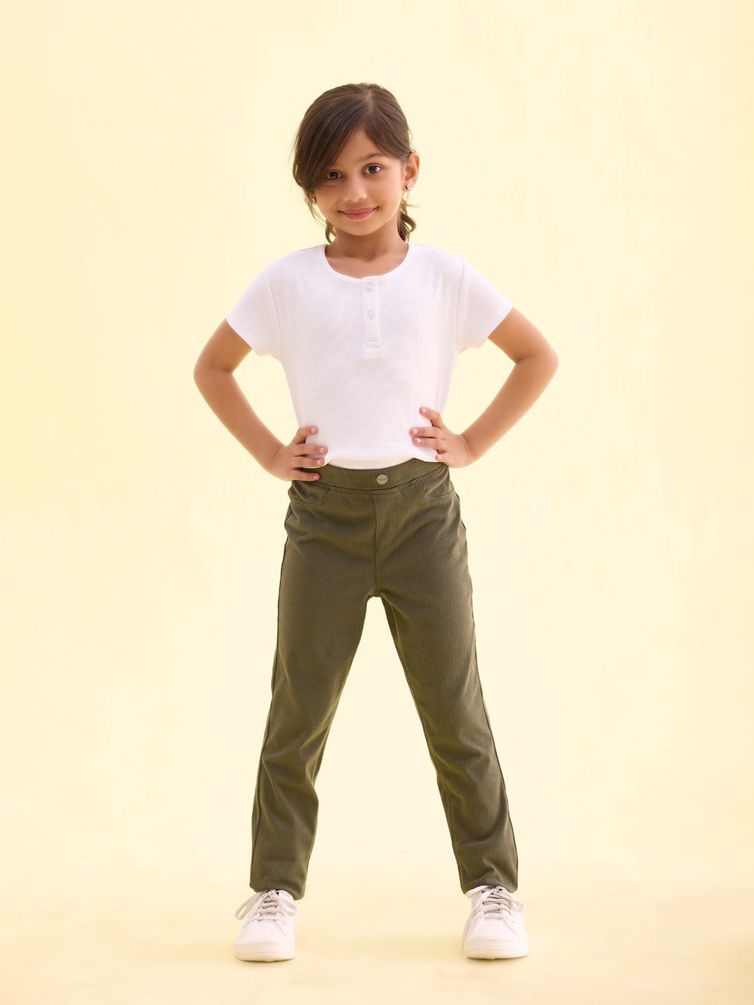 

Go Colors Girls Solid Slim Fit Slip-On Jeggings, Green