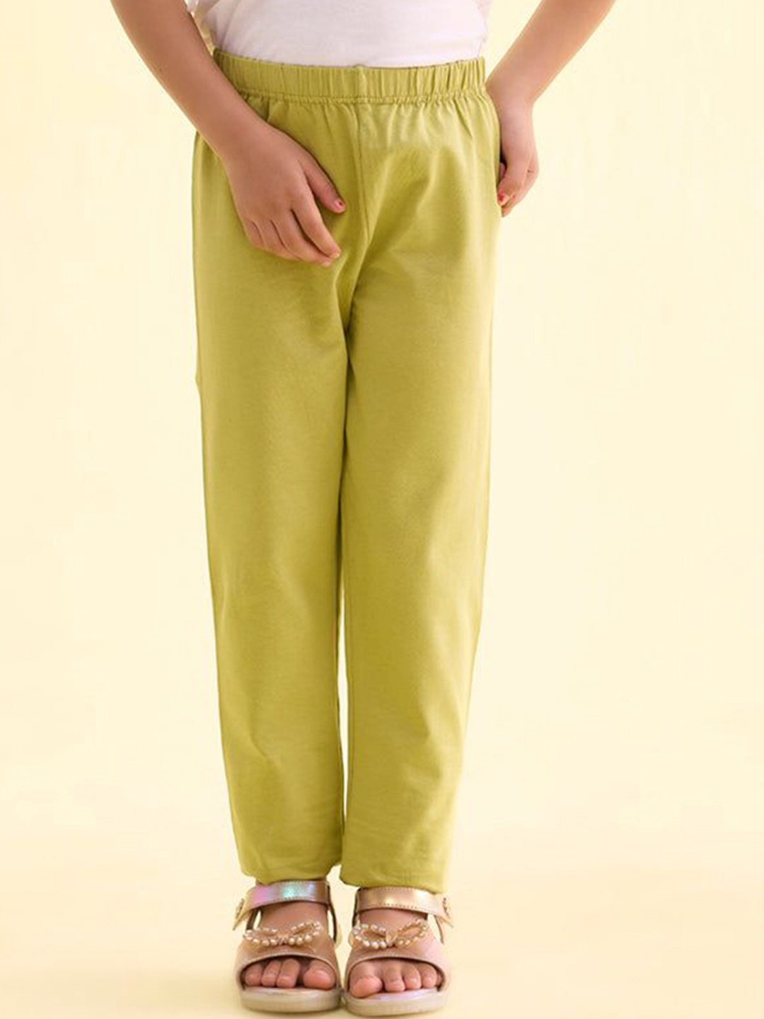 

Go Colors Girls Slim Fit Ankle Length Leggings, Green