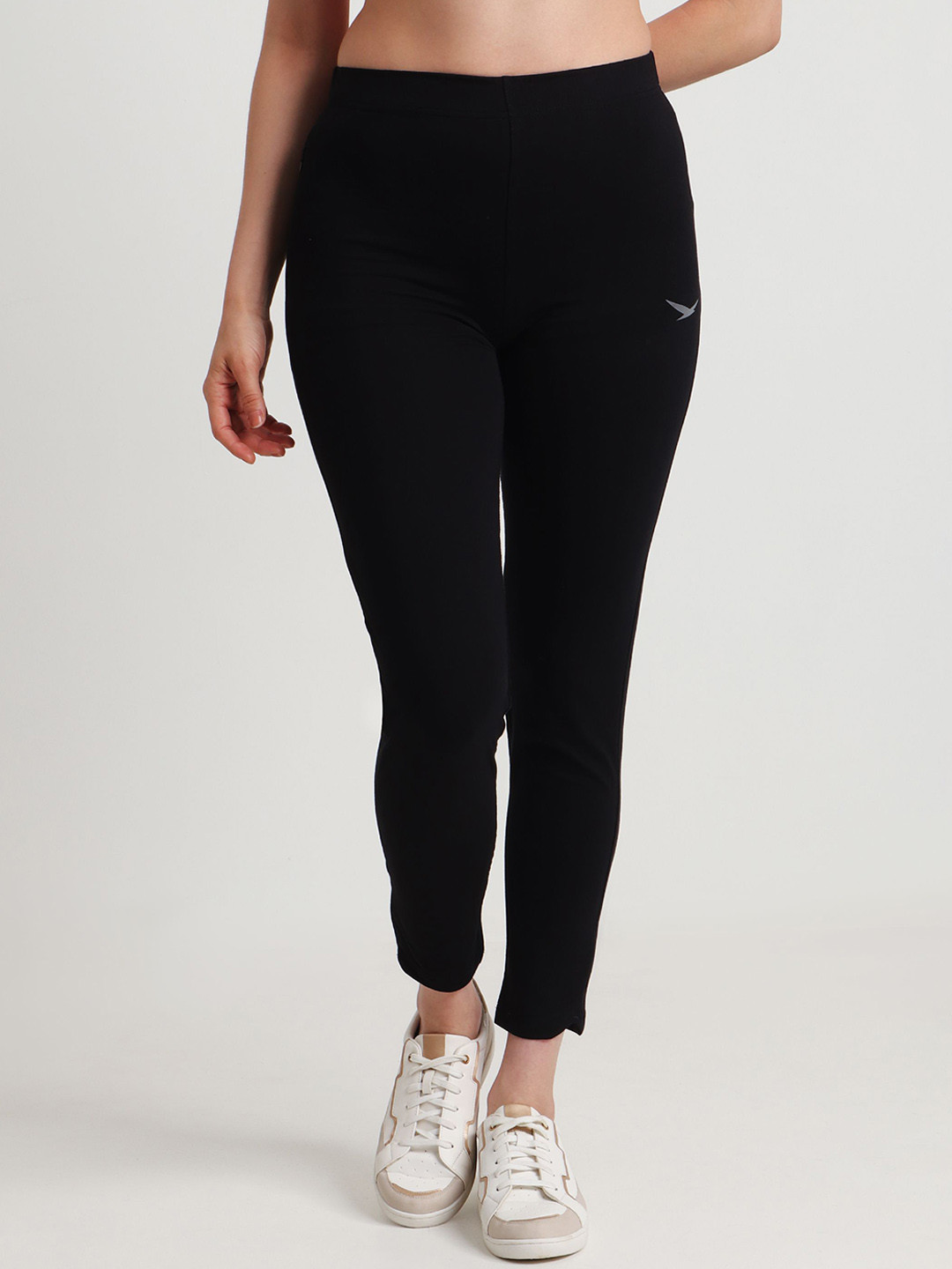 

Hiflyers Women Regular Fit Solid Mid-Rise Ankle-Length Tights, Black