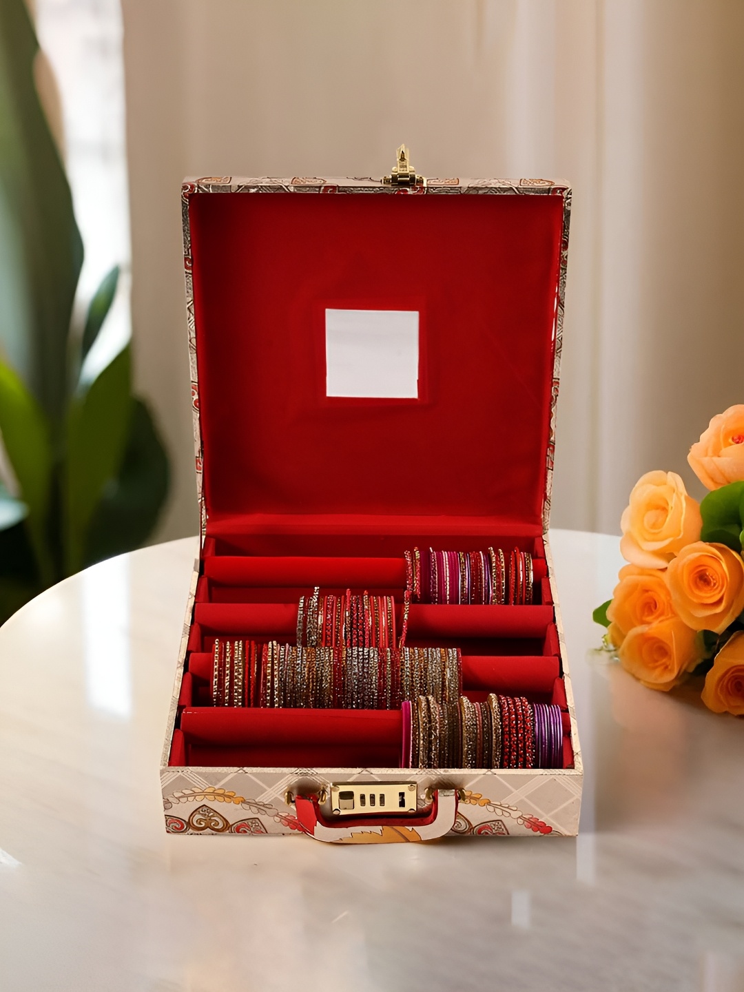 

Kuber Industries Gold-Toned & Red Regular Jewellery Organisers