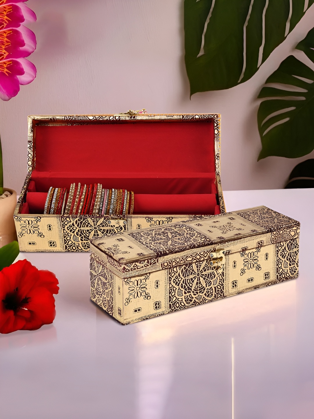 

Kuber Industries Gold Toned & Red 2 Pieces Printed Wooden Jewellery Organisers