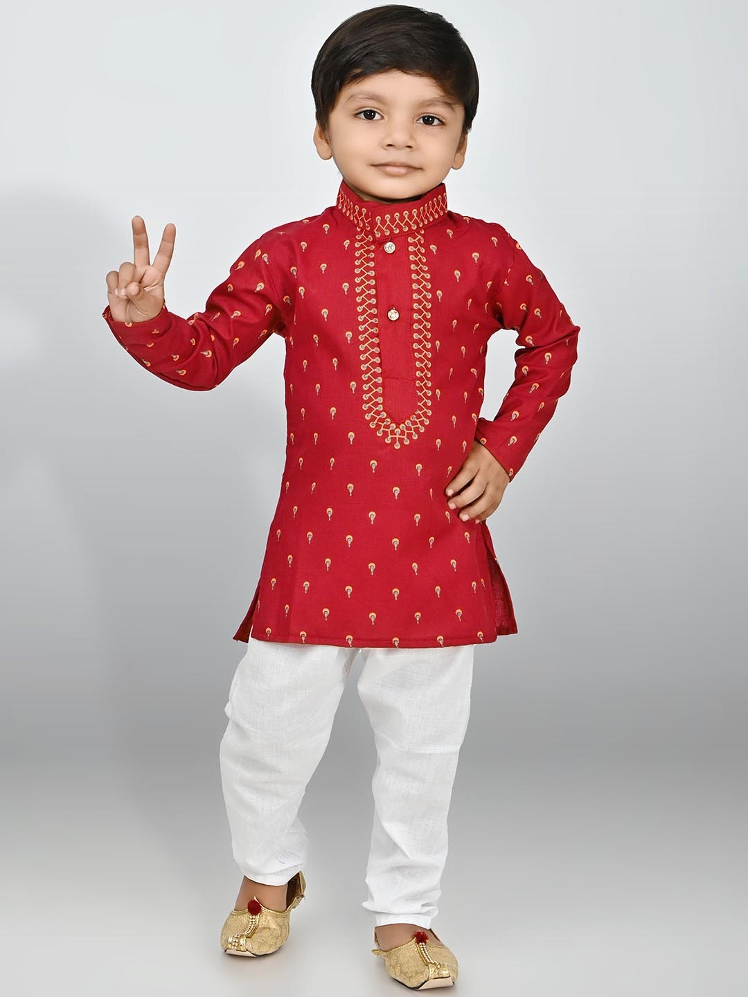 

BAESD Boys Ethnic Motifs Printed Cotton Straight Kurta with Pyjamas, Maroon