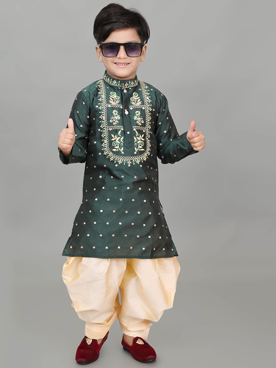 

BAESD Boys Ethnic Motifs Embroidered Thread Work Dupion Silk Straight Kurta With Patiala, Green