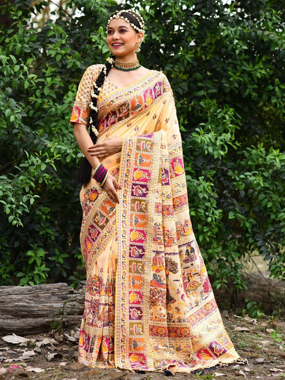 

MySilkLove Ethnic Motifs Woven Design Zari Pashmina Saree, Gold