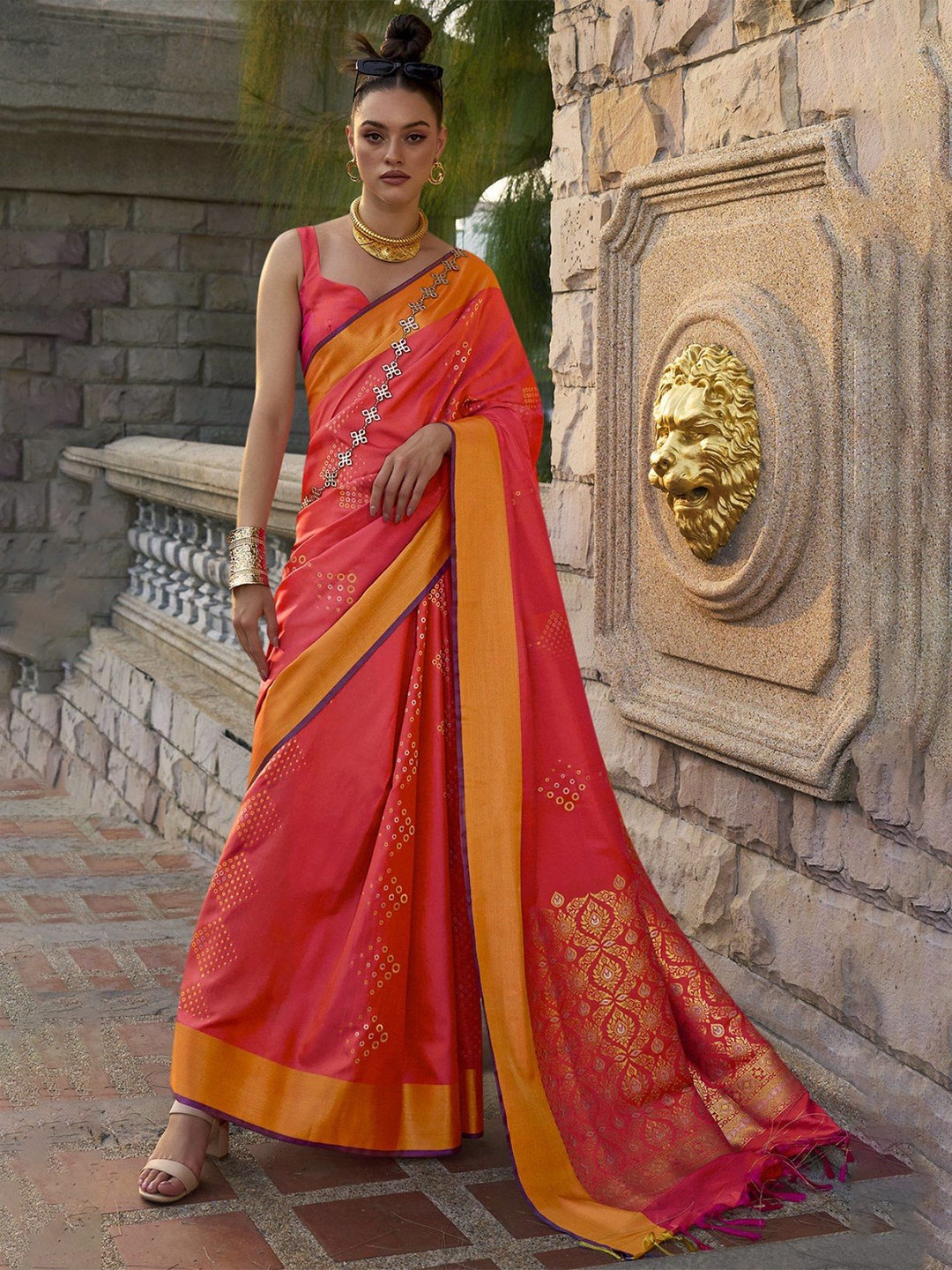 

MySilkLove Woven Designed Zari Banarasi Saree, Orange