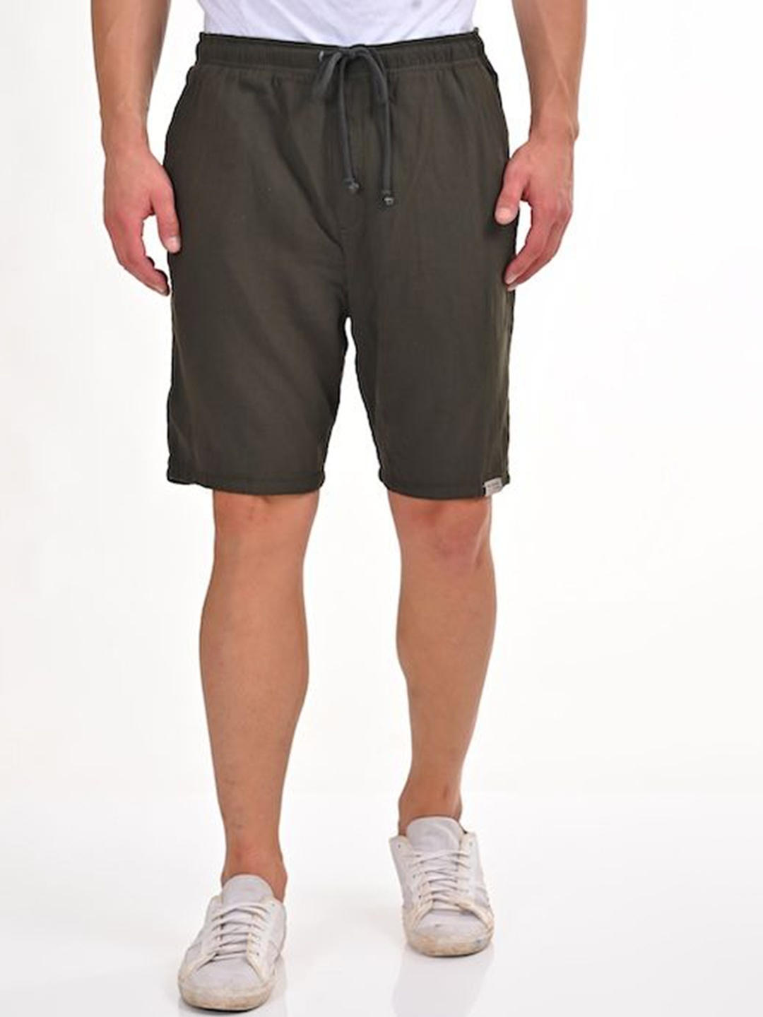 

POE Men Solid Regular Fit Shorts, Green