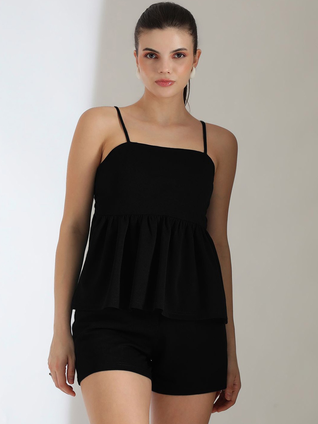 

Kotty Black Shoulder Straps Top With Shorts