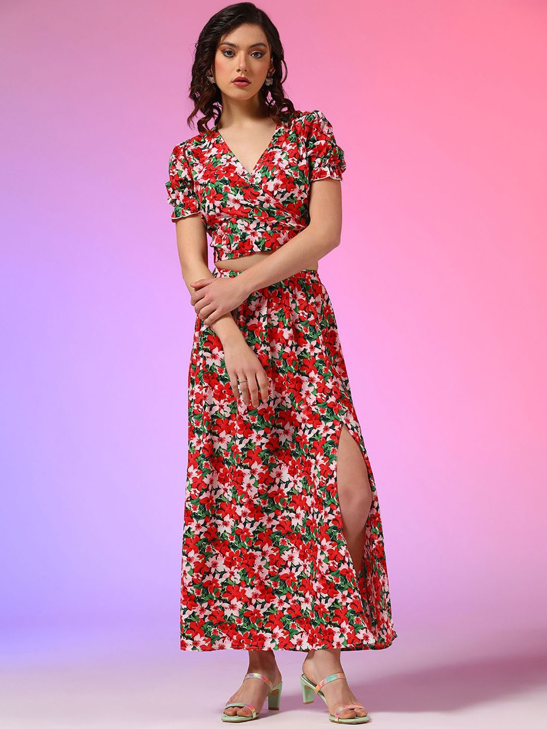 

Kotty Red Floral Printed V-Neck Top With Skirt