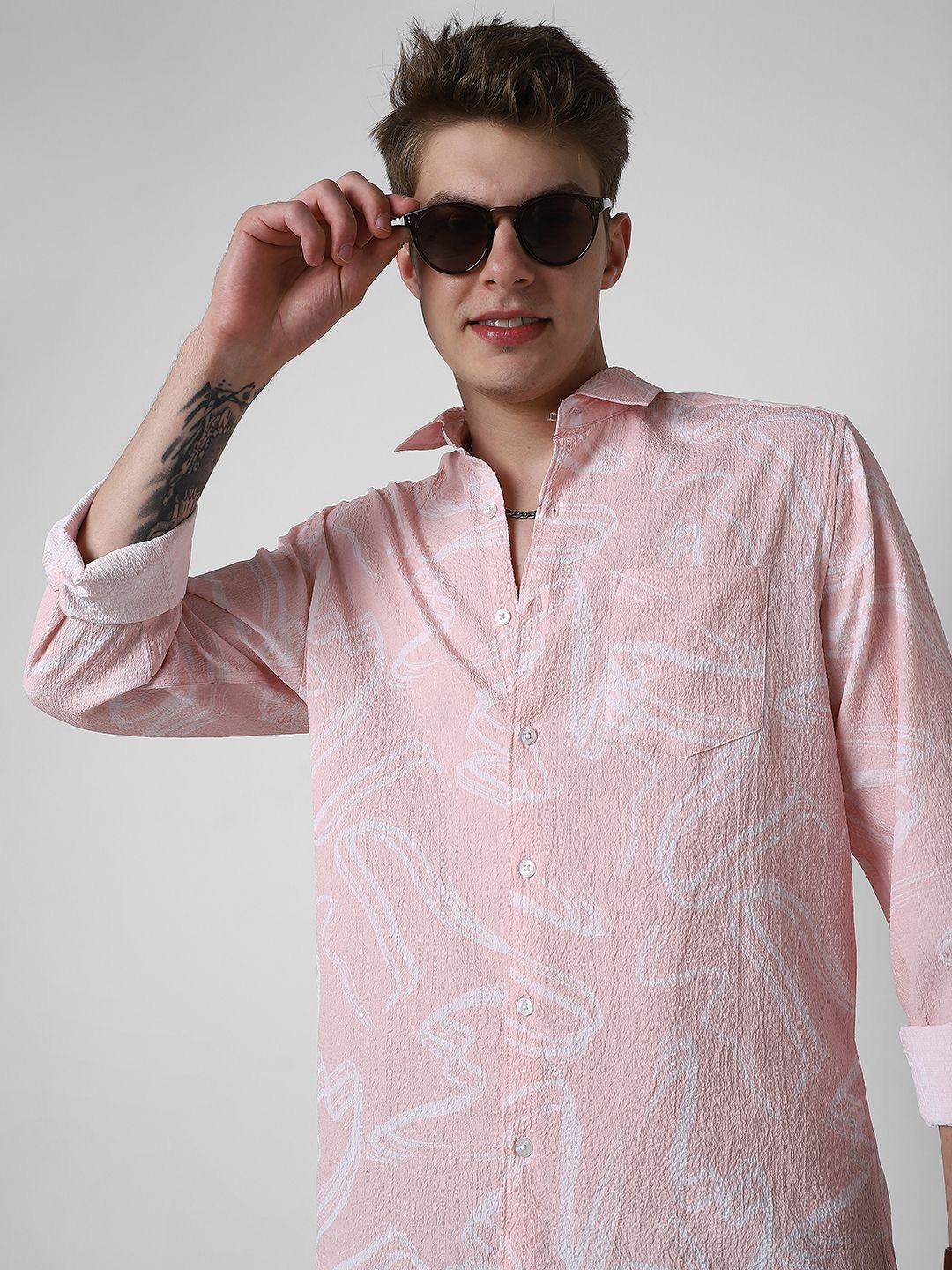 

VASTRADO Men Classic Slim Fit Floral Opaque Printed Casual Shirt, Peach