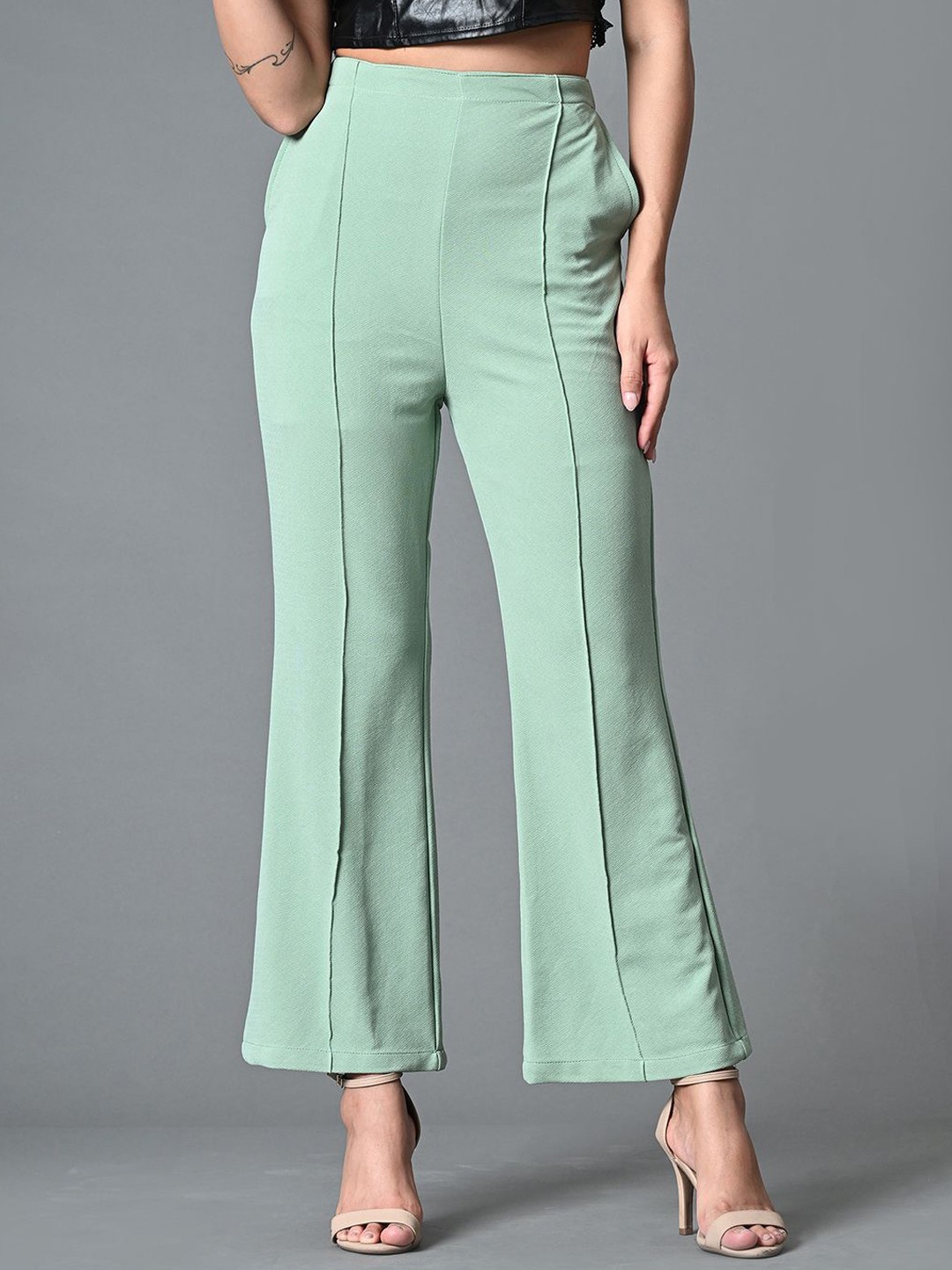 

The Roadster Lifestyle Co Solid Flared-Fit Flared Trousers, Green