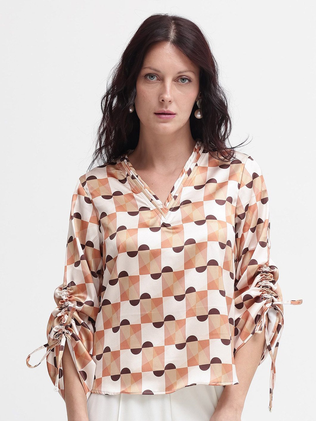

RAREISM Abstract Printed High-Low Cotton Top, White