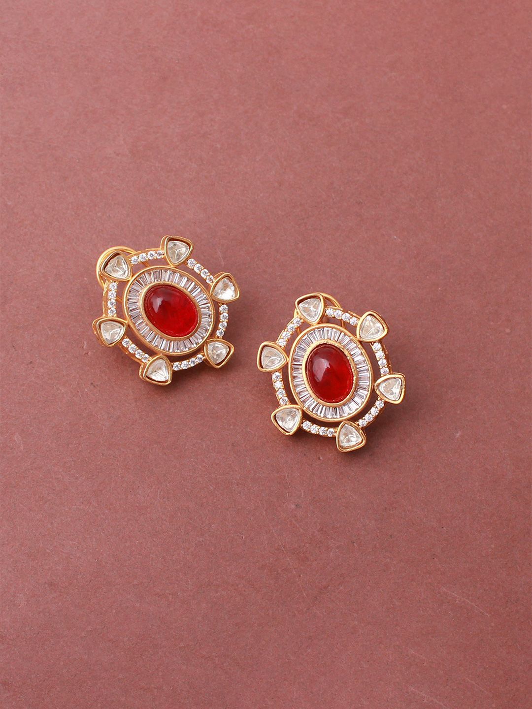 

Mirana Gold Plated Kundan Stone Studded Contemporary Studs Earrings