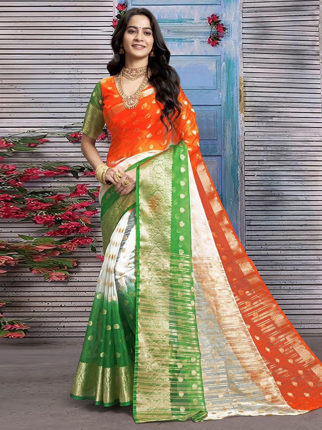 

KALINI Woven Designed Zari Saree, Green