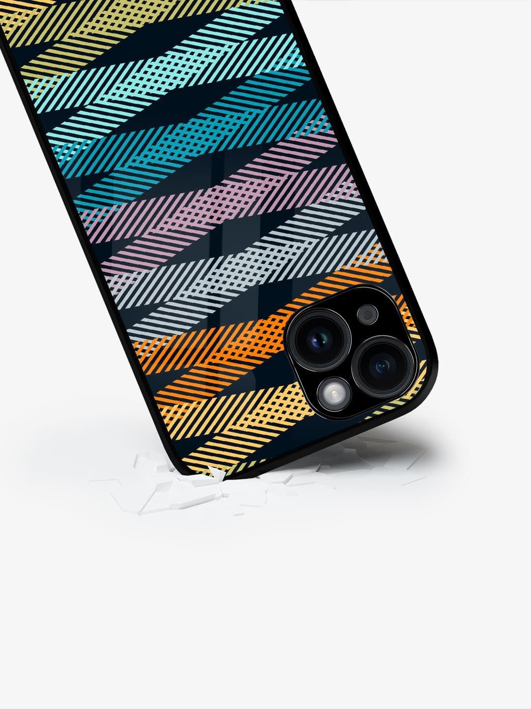 

macmerise Geometric Printed iPhone 15 Back Case Mobile Accessories, Black