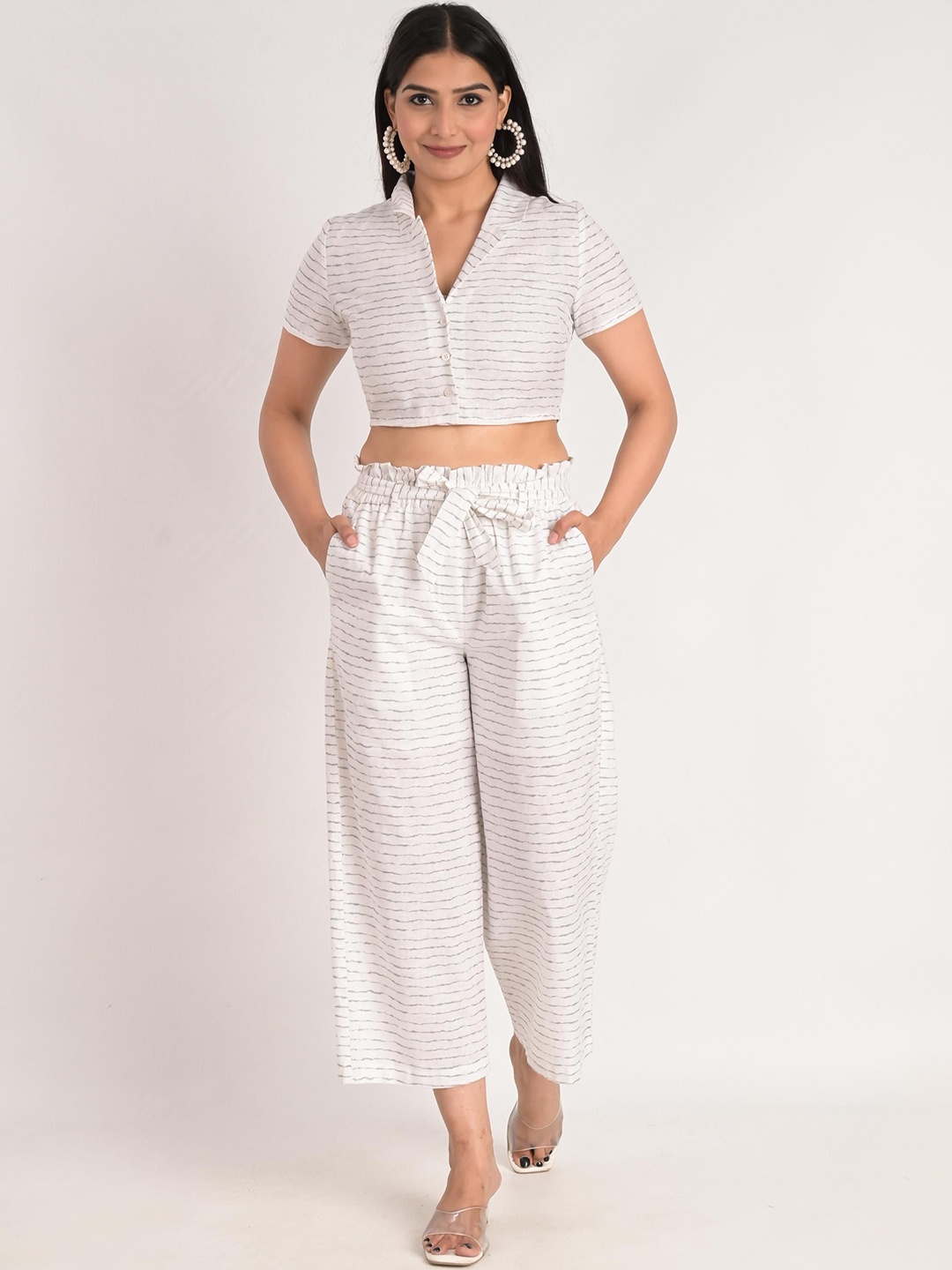 

KIZI Printed Shawl Neck Linen Top With Palazzos, White