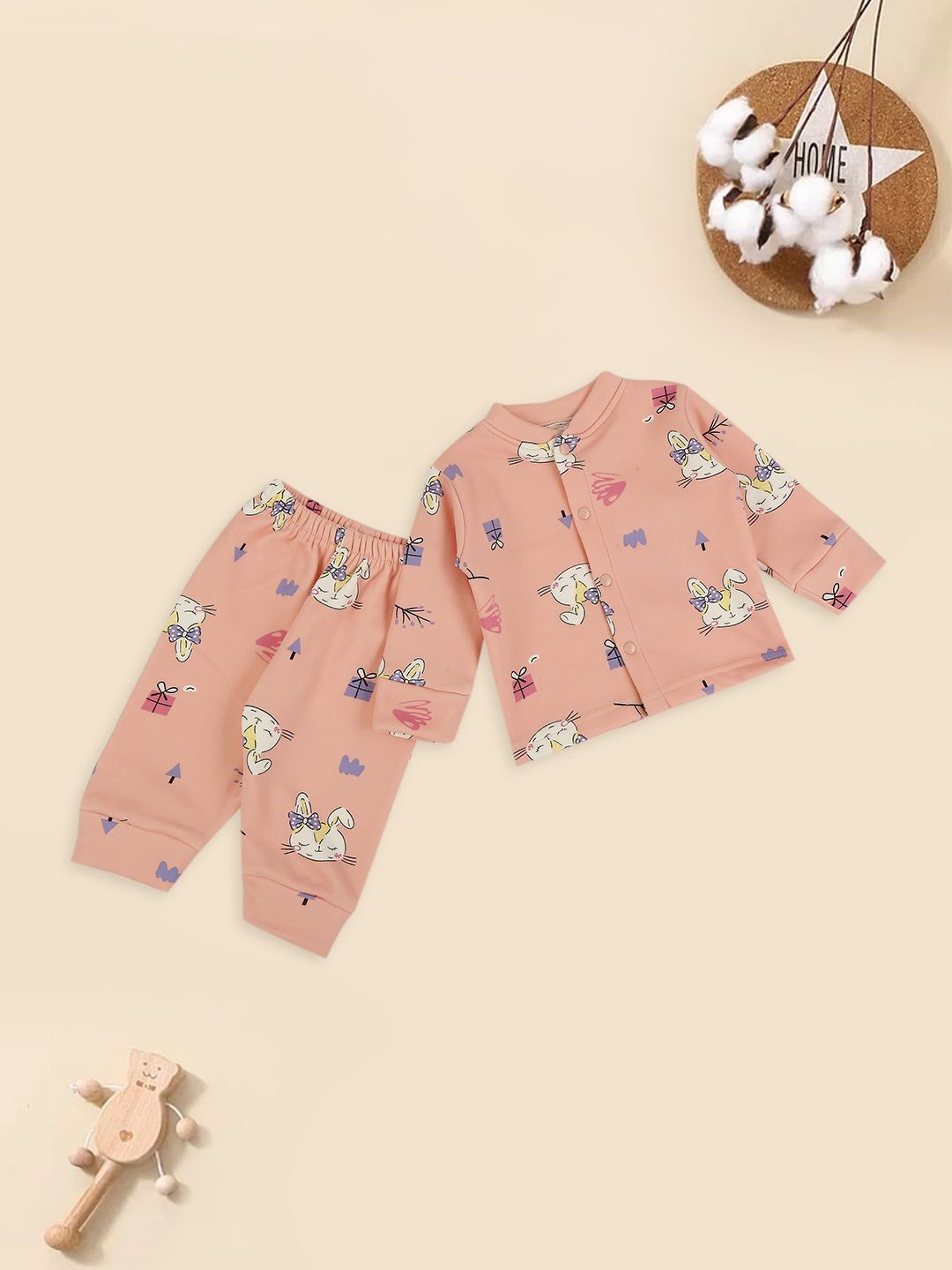 

MeeMee Boys Printed Night suit, Peach