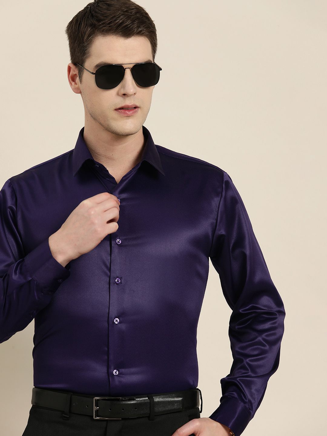 

Hancock Men Solid Slim Fit Opaque Formal Shirt, Purple