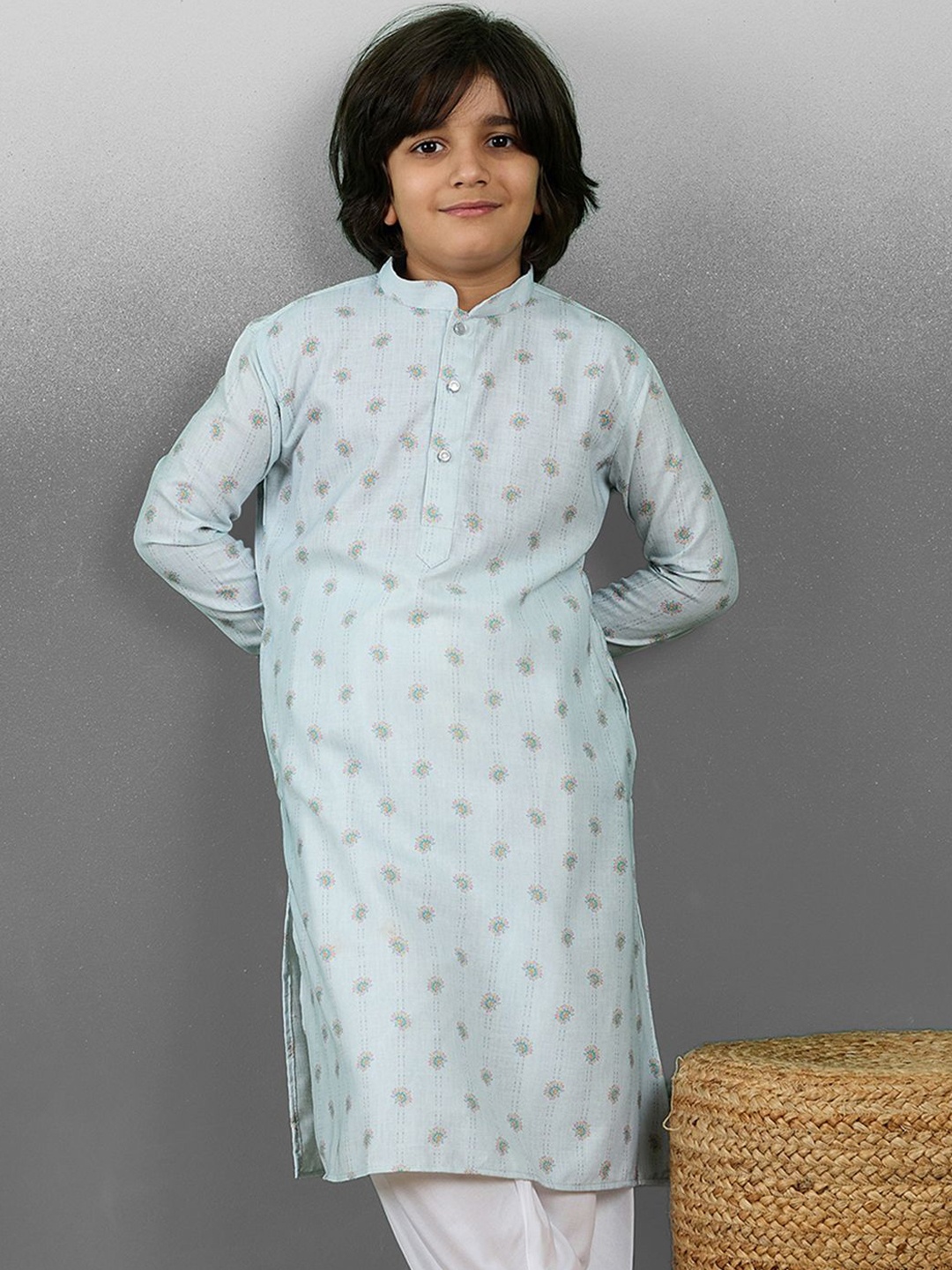 

YK Boys Floral Printed Mandarin Collar Cotton Straight Kurta, Blue