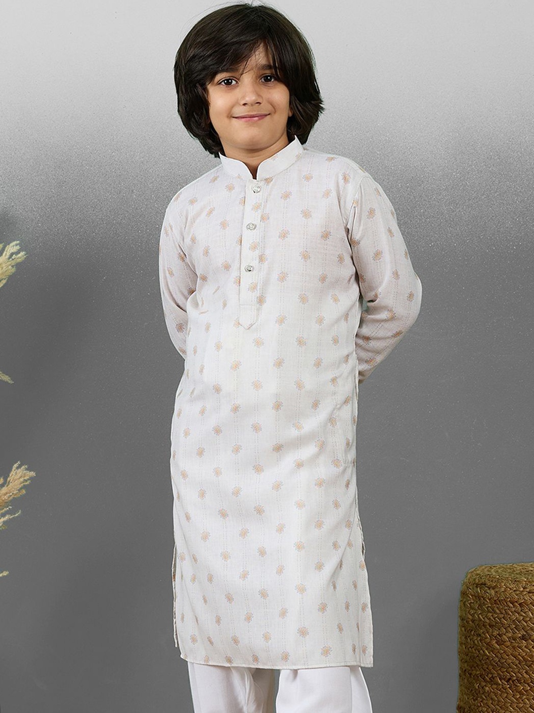 

YK Boys Floral Printed Mandarin Collar Cotton Straight Kurta, Beige