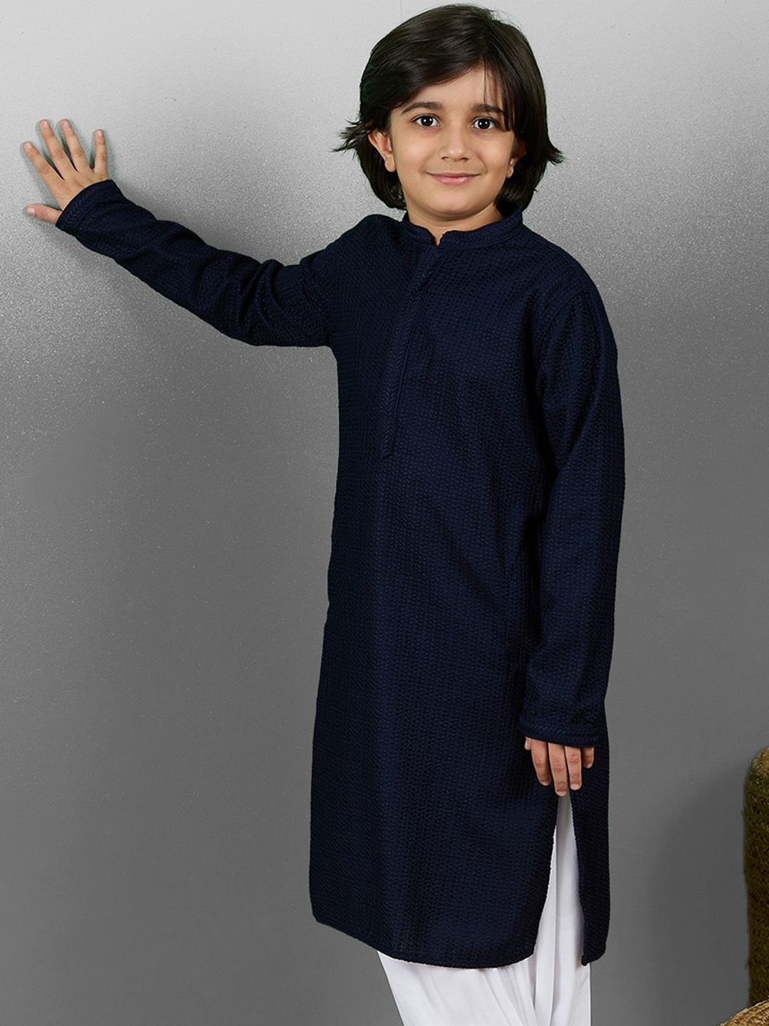 

YK Boys Striped Embroidered Chikankari Mandarin Collar Cotton Straight Kurta, Navy blue