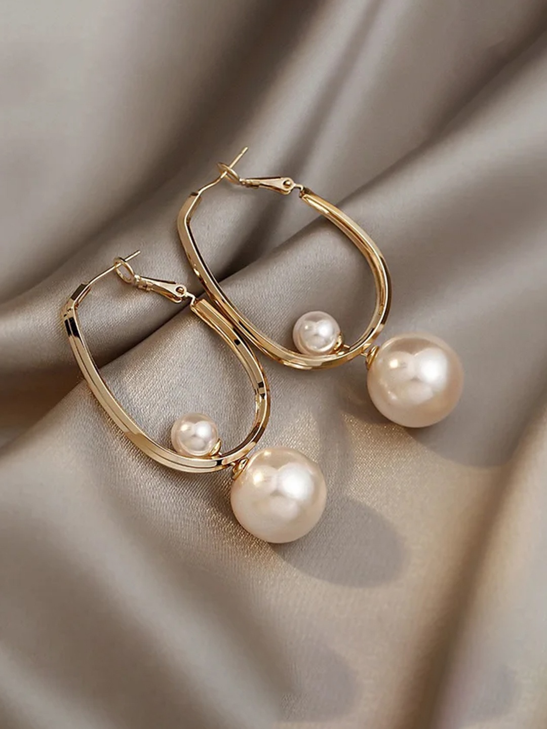 

Zoey Gold-Plated Pearls Contemporary Drop Earrings