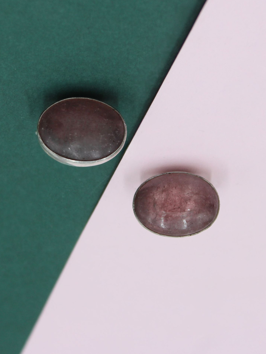 

SANGEETA BOOCHRA Silver Quartz Studded Oval Studs Earrings