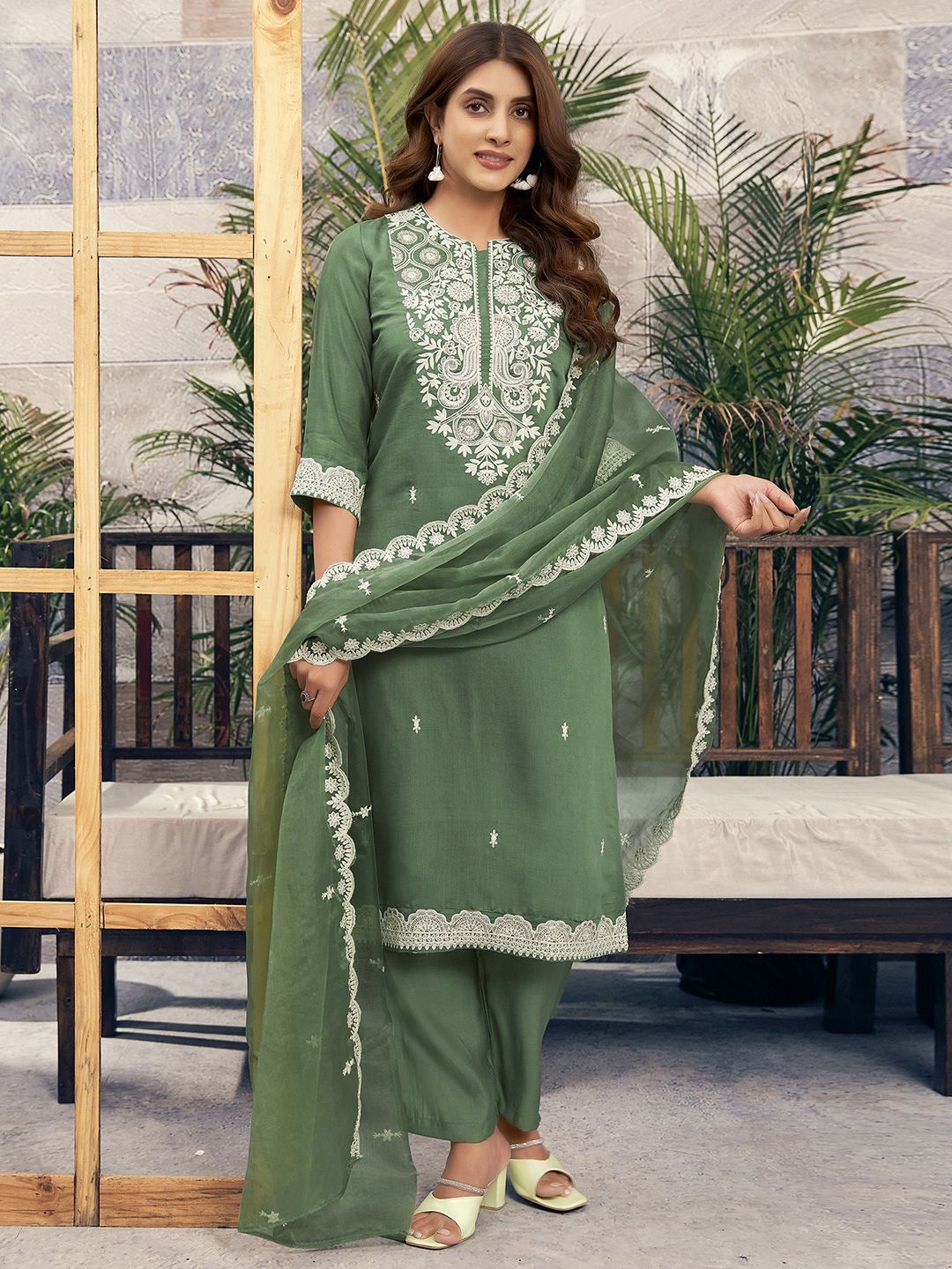 

KALINI Ethnic Motifs Embroidered Sequinned Kurta With Trousers & Dupatta, Green