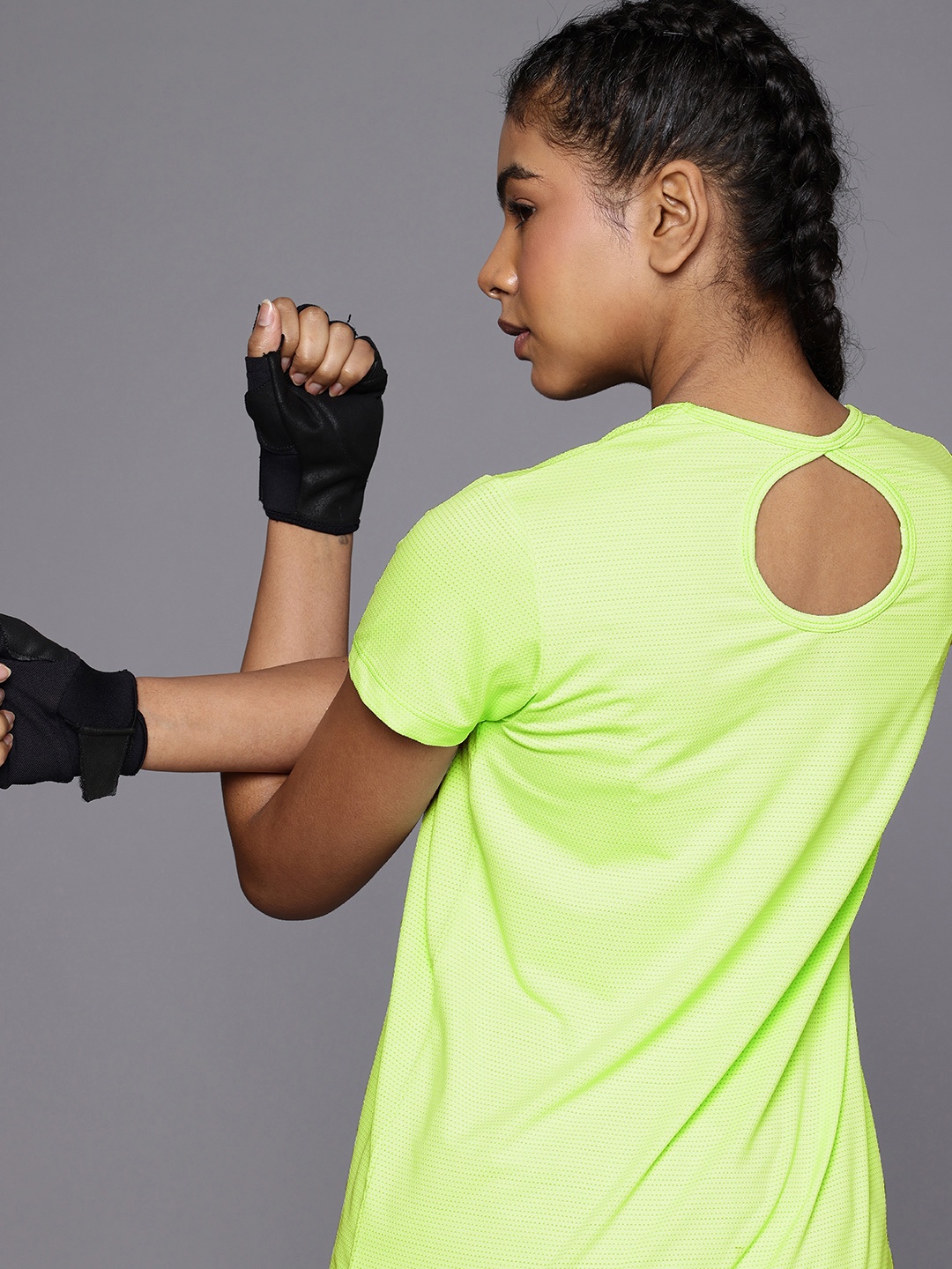 

HRX by Hrithik Roshan Rapid-Dry Training T-Shirt, Fluorescent green