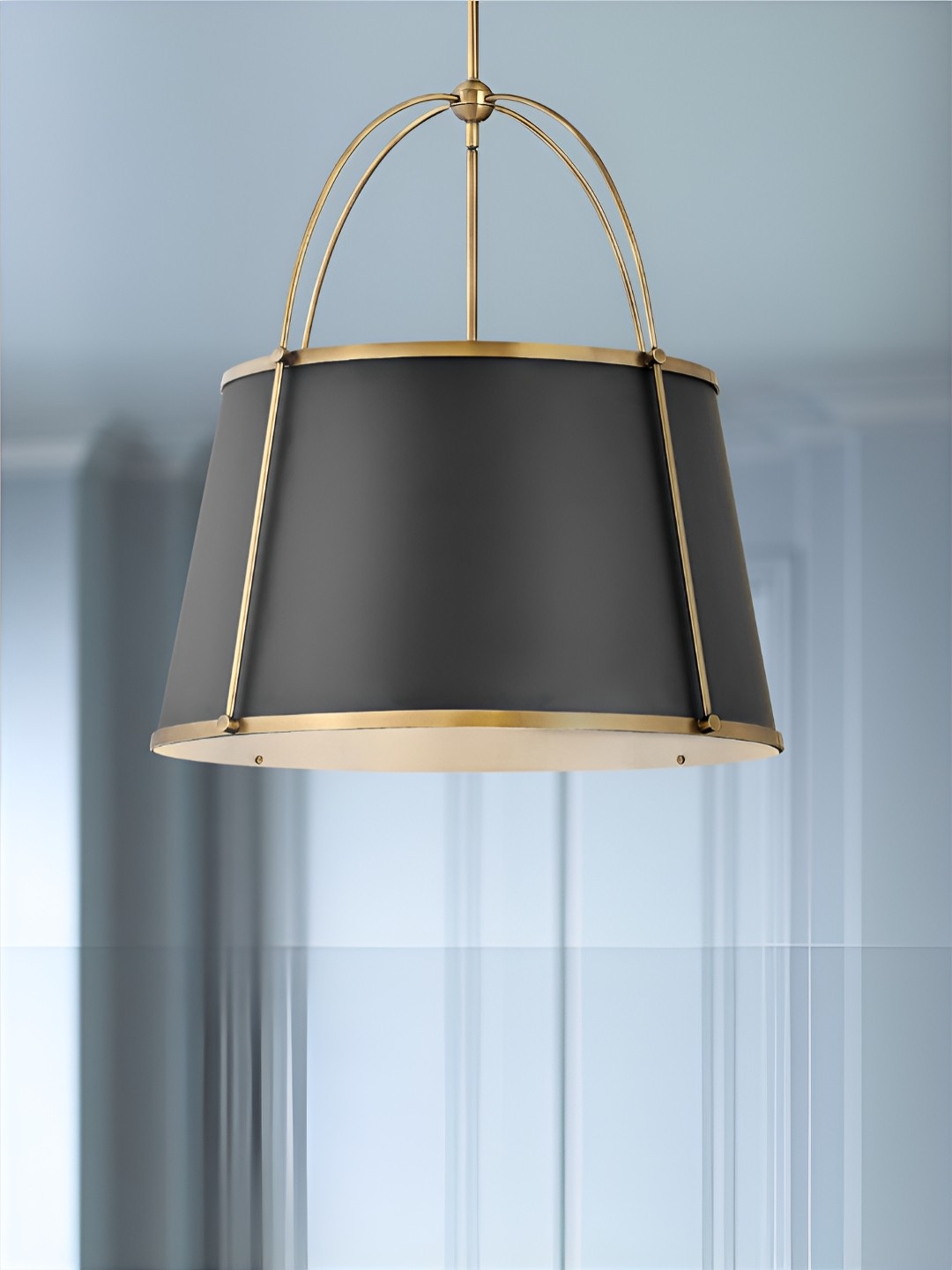 

The Art House Black & Gold-Toned Aluminium Ceiling Lamp