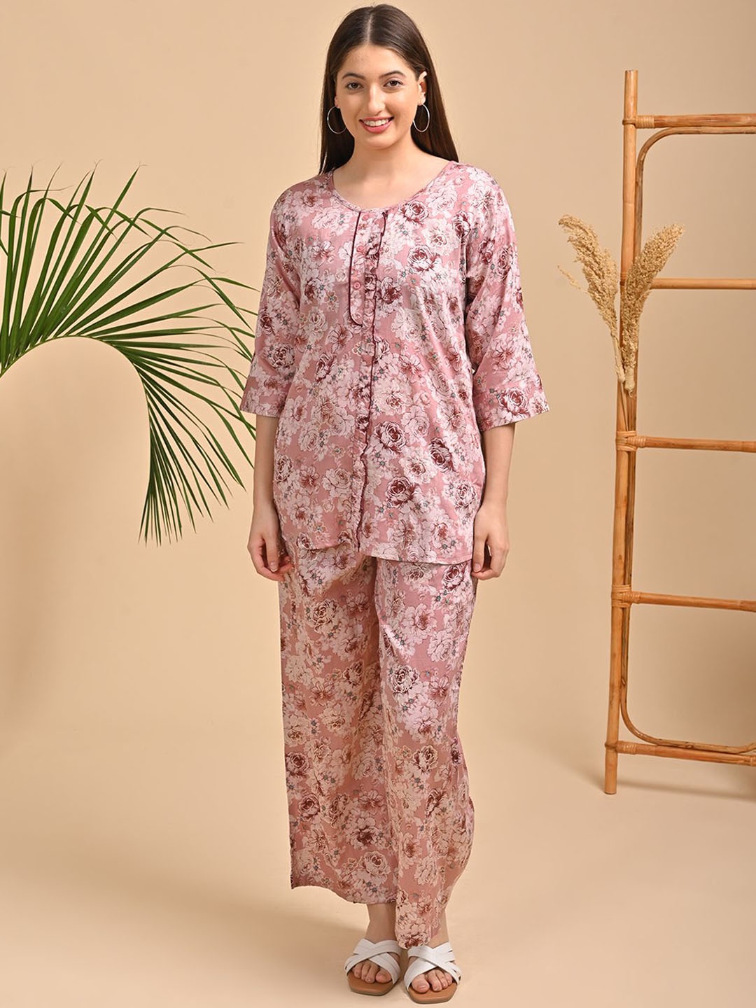 

GOLDSTROMS Floral Printed Top With Pyjamas, Peach