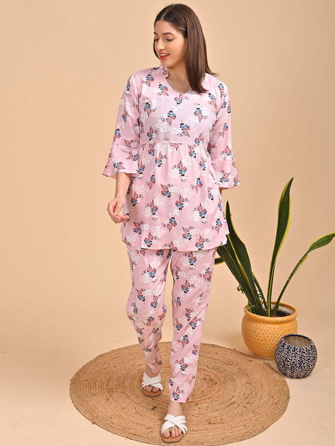 

GOLDSTROMS Floral Printed Mandarin Collar Tunic With Trousers, Pink