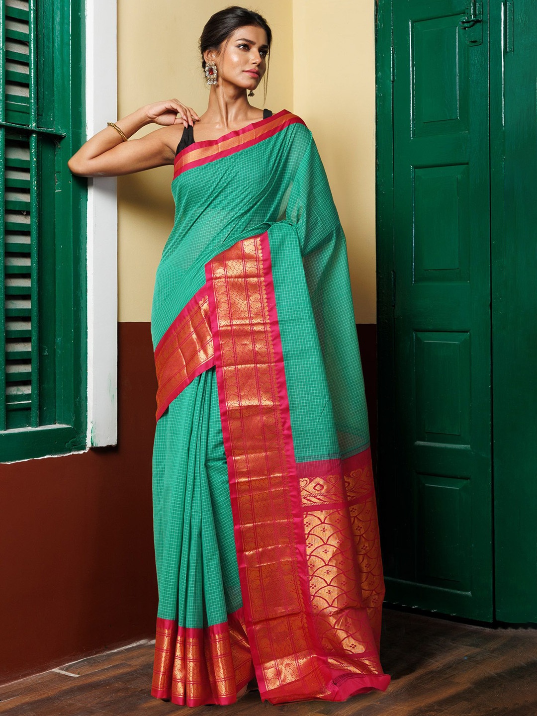 

Unnati Silks Woven Design Pure Cotton Handloom Gadwal Saree, Green