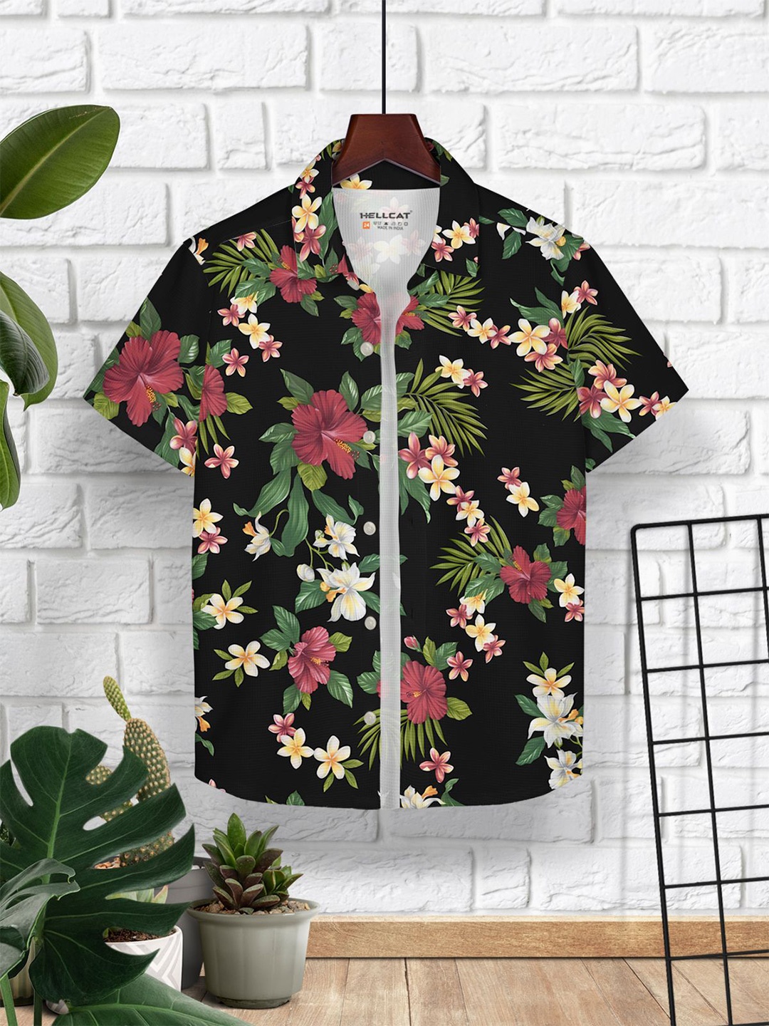 

HELLCAT Boys Cotton Printed Opaque Casual Shirt, Black