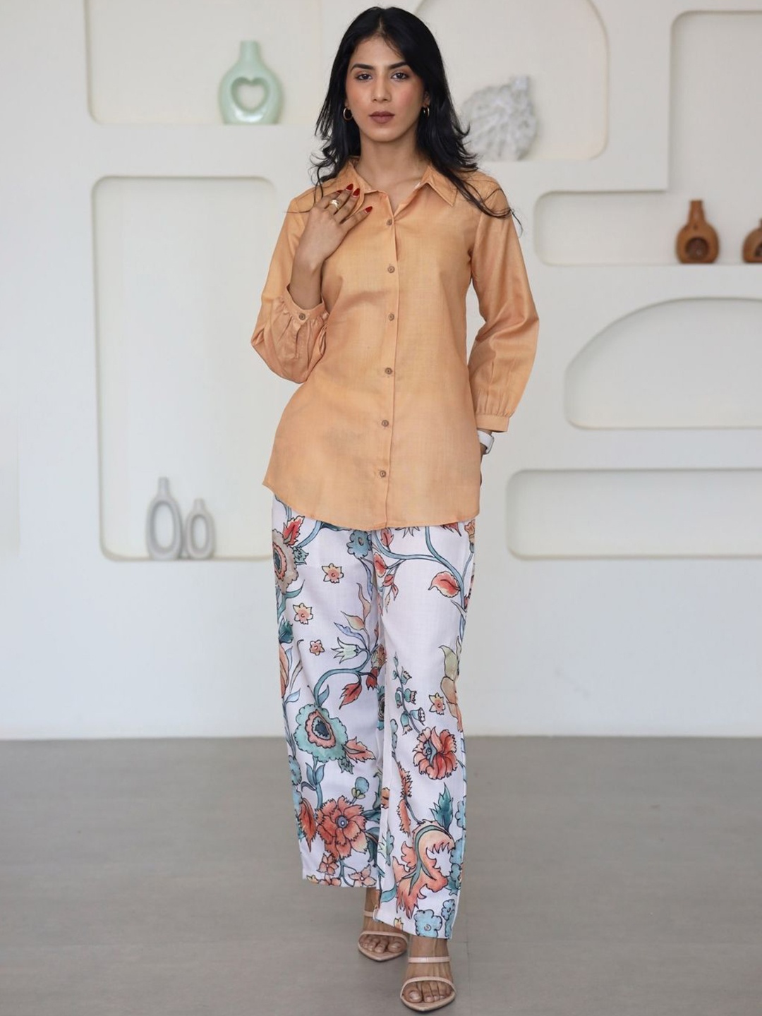 

Yuvani Printed Long Sleeves Shirt With Trousers, Mustard