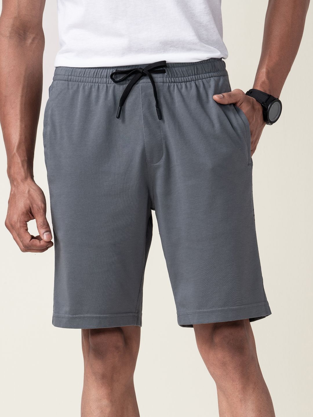 

DAMENSCH Men Mid Rise Knitted Shorts, Grey
